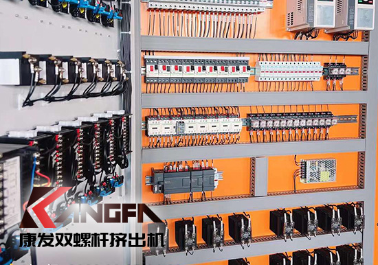 簡述雙螺桿擠出機(jī)主要組成部分(包括電機(jī)、螺桿、機(jī)筒、加熱器、變速器等)